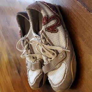 2012 True Religion Low Top Sneakers sz 7